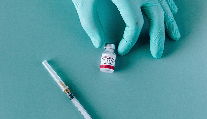 La levée des brevets sur les vaccins anti-Covid : un débat tronqué entre droit, éthique et politique